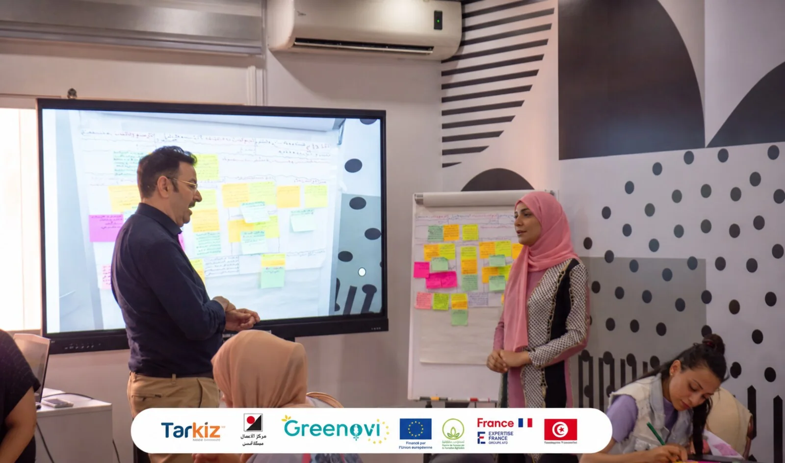 Dr Mohamed Belhaj in a Greenovi entrepreneurship workshop